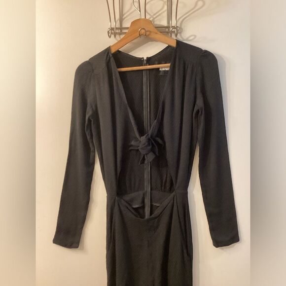Reformation Ferris Black Tie Front Collared Long Sleeve Jumpsuit Size 4 - Picture 6 of 16